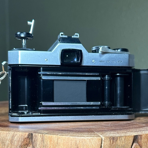 Asahi Pentax Spotmatic SPII 35mm SLR - Working - Picture 10 of 16